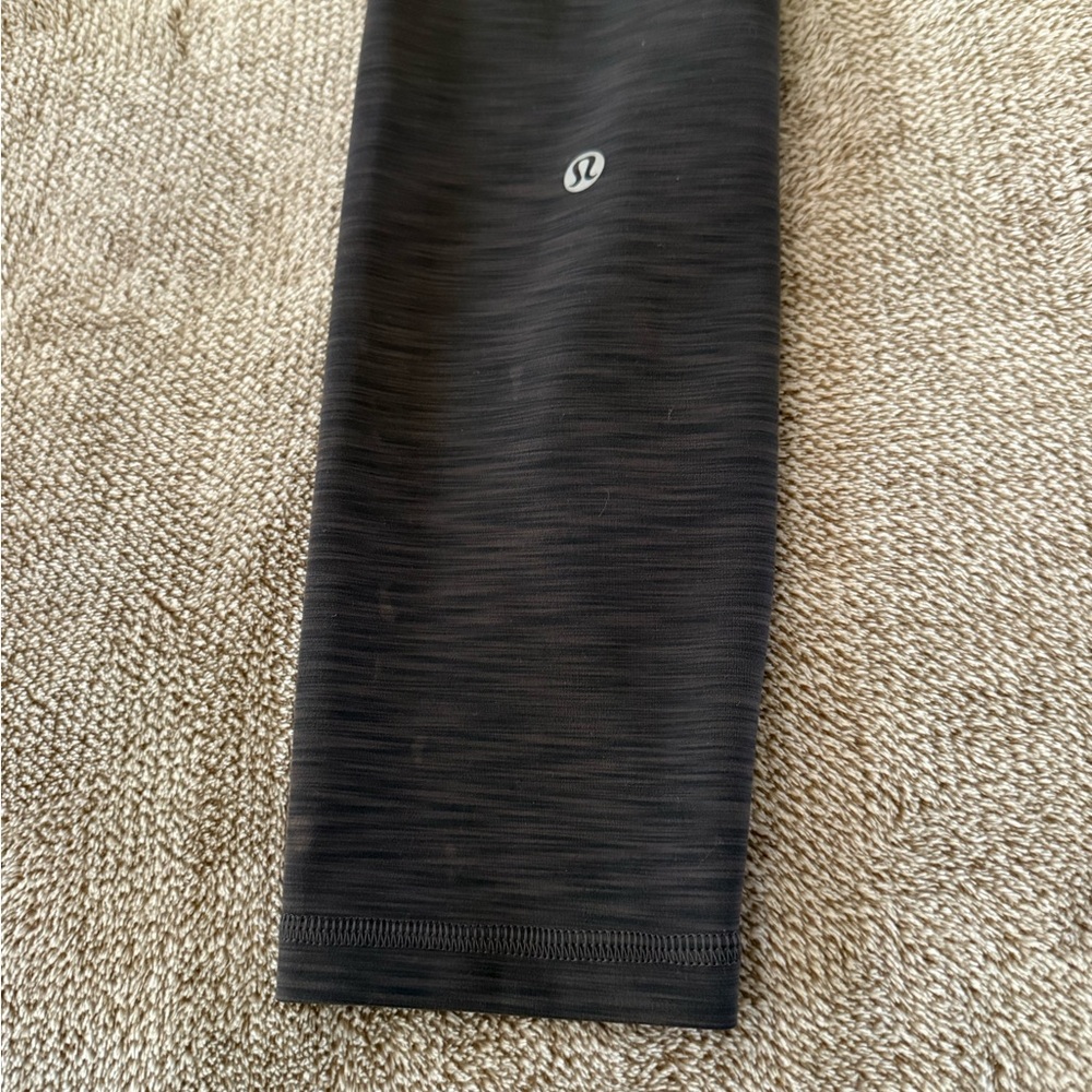 Lululemon Black/Gray Heathered Pattern Leggings W… - image 6